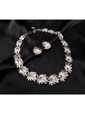 Vintage 1960's Trifari Silver-Tone Leaf Necklace & Clip-On Earrings Set